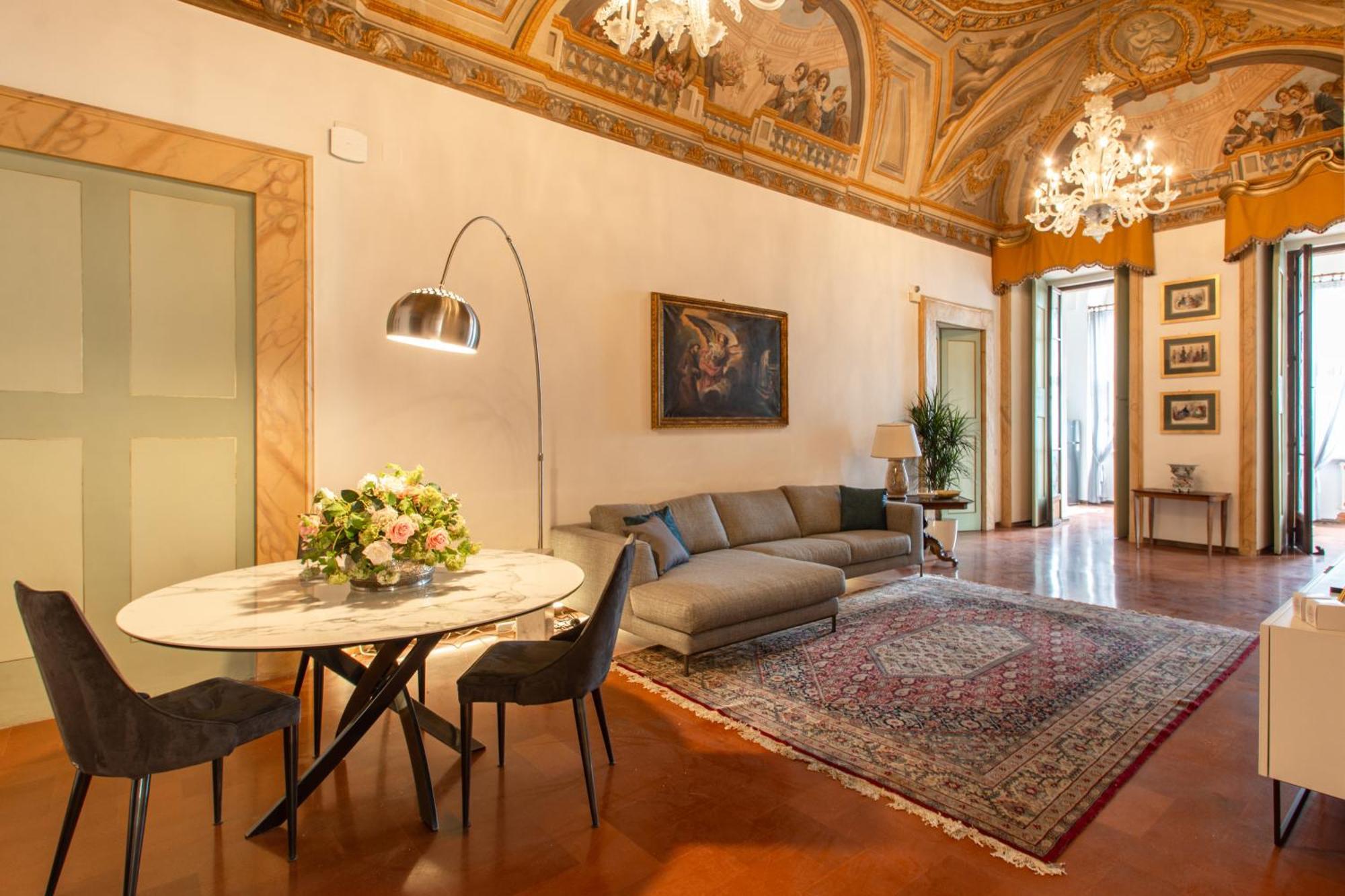 Imperial - Affreschi Del 1600 Apartment *