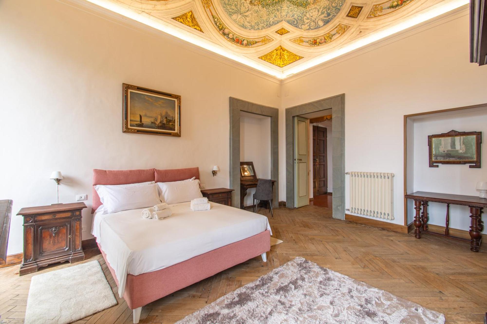 Apartment Imperial - Affreschi Del 1600 *