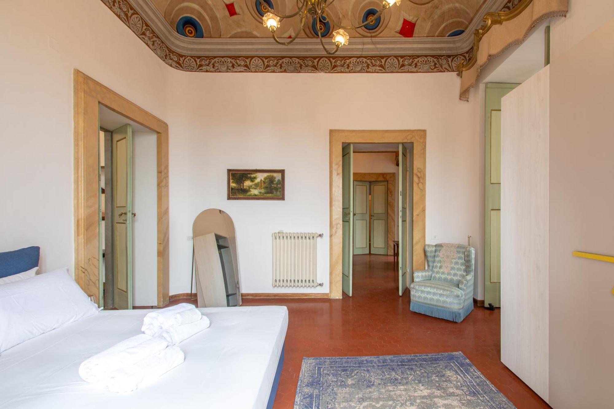 Imperial - Affreschi Del 1600 Apartment